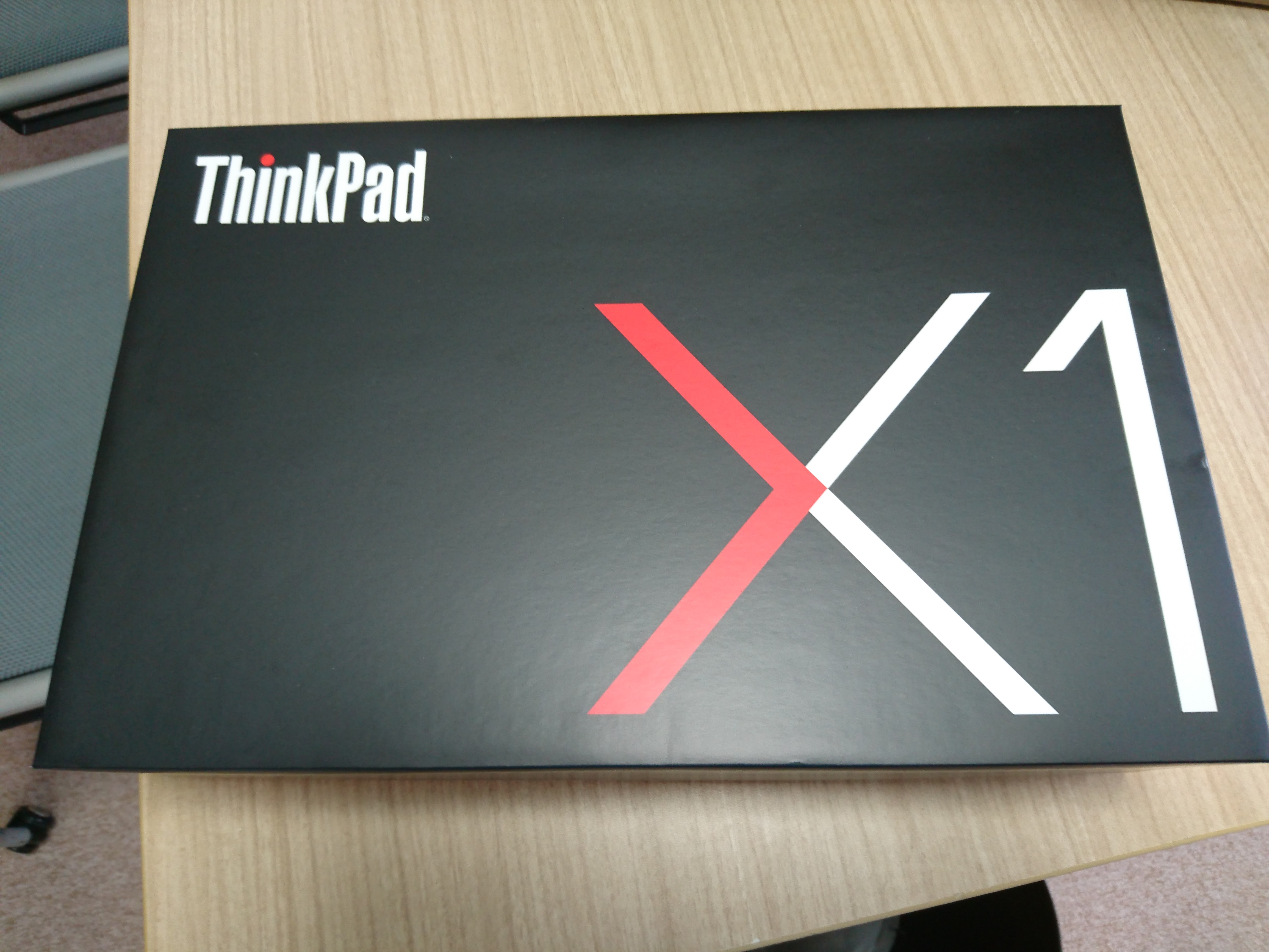 Lenovo Thinkpad X1 Carbon と USB-Cドックで、マルチディスプレイ環境構築